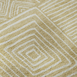 HomeRoots 8' Wheat and Ivory Geometric Round Rug – Washable, UV-Protected, Stylish & Durable for Any Space 681938