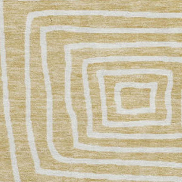 HomeRoots 8' Wheat and Ivory Geometric Round Rug – Washable, UV-Protected, Stylish & Durable for Any Space 681938