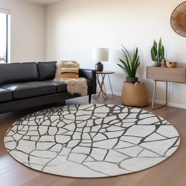 HomeRoots 8' Gray Charcoal and Silver Abstract Geometric Round Rug - Washable, UV Protected, Stain Resistant! 682280