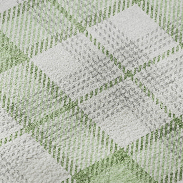 HomeRoots 8' Mint Green, Ivory & Gray Plaid Washable Round Rug - Durable, UV-Protected, Easy Care for Any Space 682490