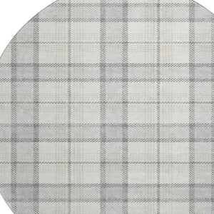 HomeRoots 8' Silver Ivory and Gray Plaid Washable Round Rug - UV Protected, Durable, Stylish, Easy Care Solution 682520
