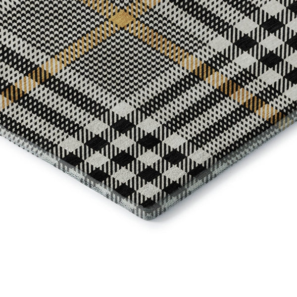 HomeRoots 8' Black Ivory and Gold Plaid Round Rug - Washable, UV Protected, Durable for High-Traffic Areas 682604