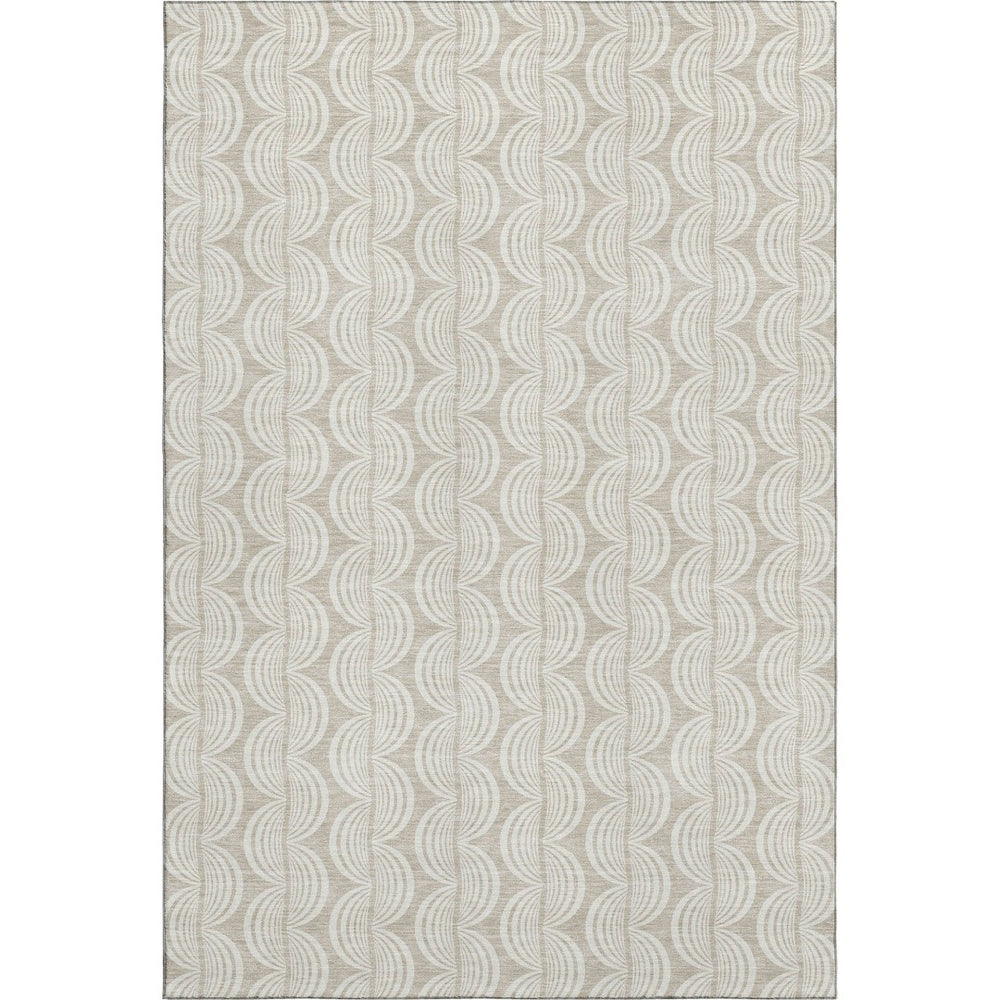 HomeRoots 5' X 8' Beige and Ivory Ogee Area Rug - Durable, Stain-Resistant, UV Protected for Modern Homes 682675