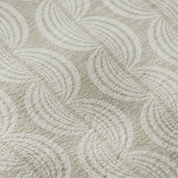 HomeRoots 8' Beige and Ivory Ogee Washable Round Rug – Soft, Stain-Resistant, UV-Protected for High-Traffic Areas 682676