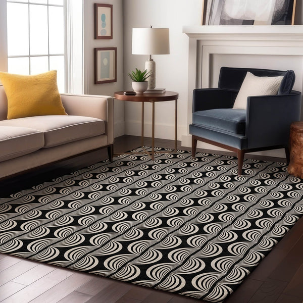HomeRoots 5' X 8' Black And Ivory Ogee Area Rug - Stylish, Washable, UV-Protected for High Traffic Homes 682681