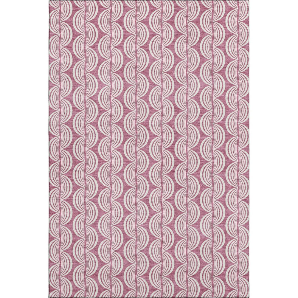 HomeRoots 5' X 8' Stylish Blush & Ivory Ogee Washable Area Rug - Stain Resistant, UV Protected & Durable! 682687