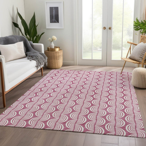 HomeRoots 5' X 8' Stylish Blush & Ivory Ogee Washable Area Rug - Stain Resistant, UV Protected & Durable! 682687