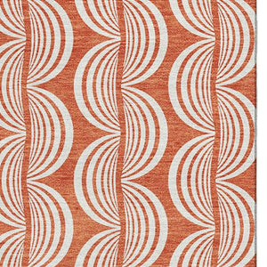 HomeRoots 5' Coral and Ivory Ogee Area Rug – Washable, UV Protected, Stain Resistant for Stylish Living Spaces! 682693