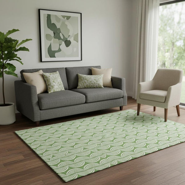 HomeRoots 5' X 8' Green and Ivory Ogee Area Rug - Washable, UV-Protected, Stylish for High-Traffic Spaces 682711