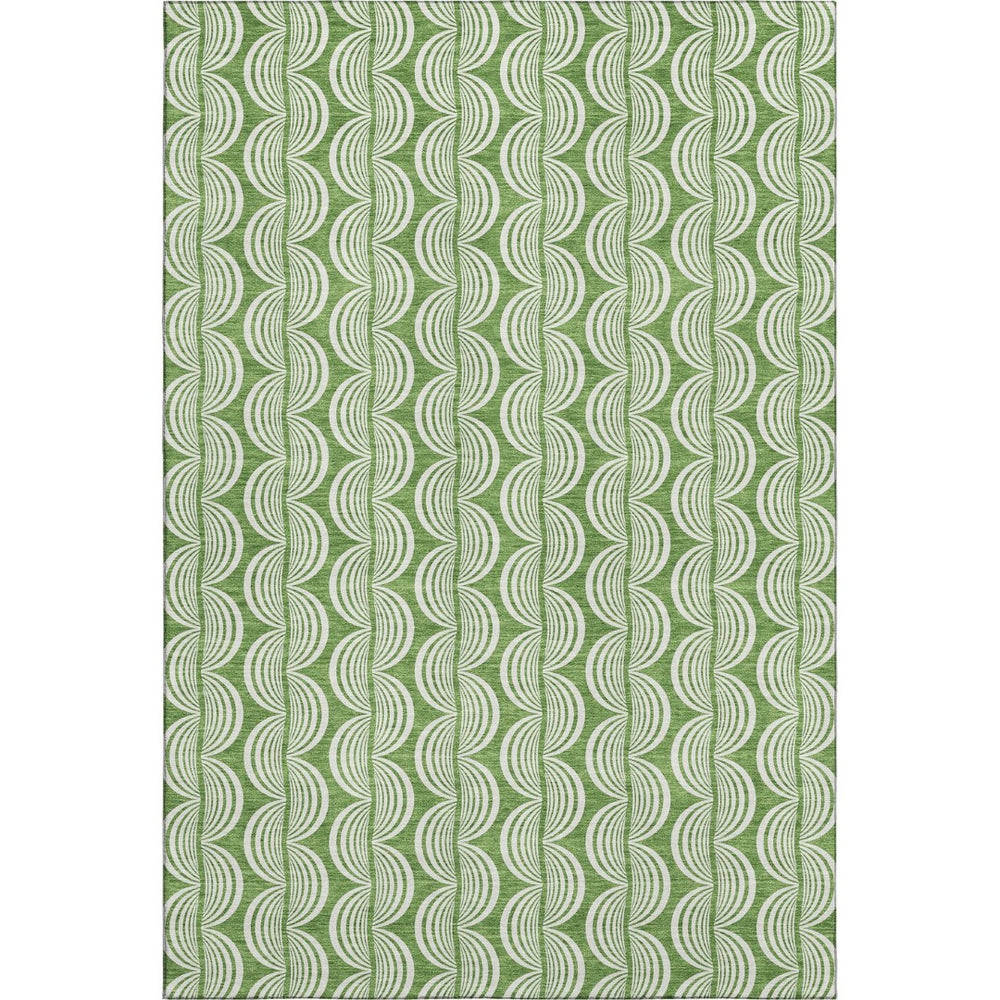 HomeRoots 5' X 8' Green and Ivory Ogee Area Rug - Washable, UV-Protected, Stylish for High-Traffic Spaces 682711
