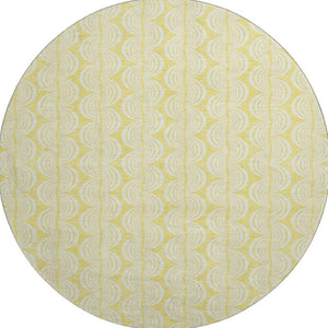 HomeRoots 8' Yellow And Ivory Ogee Round Rug - Washable, UV Protected, Durable, Perfect for Busy Homes! 682814
