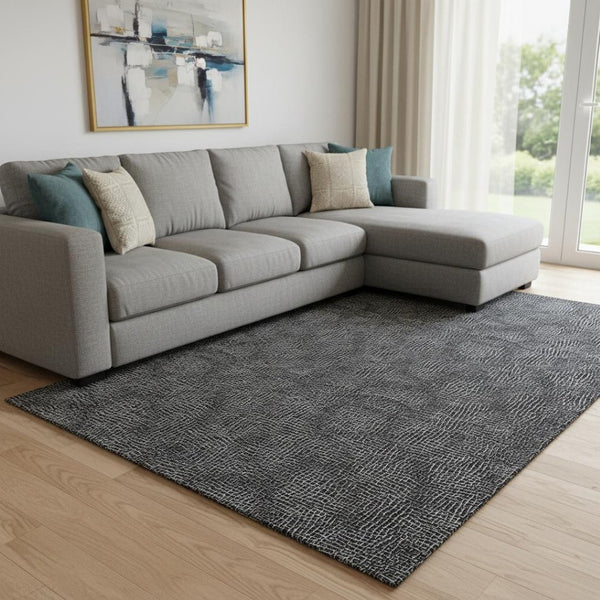 HomeRoots 10' X 14' Black And Ivory Geometric Area Rug - Washable, UV-Protected, Stylish & Stain-Resistant! 682829