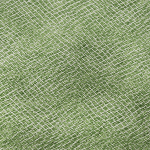 HomeRoots 8' Green and Ivory Geometric Washable Round Rug - Durable, UV-Protected, Family-Friendly Design! 682850