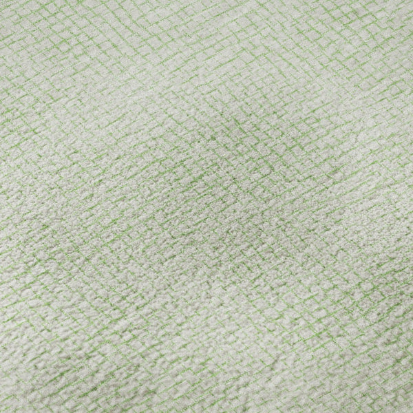 HomeRoots 8' Mint Green & Ivory Geometric Round Rug - Washable, UV Protected, Durable & Stylish for Homes 682910