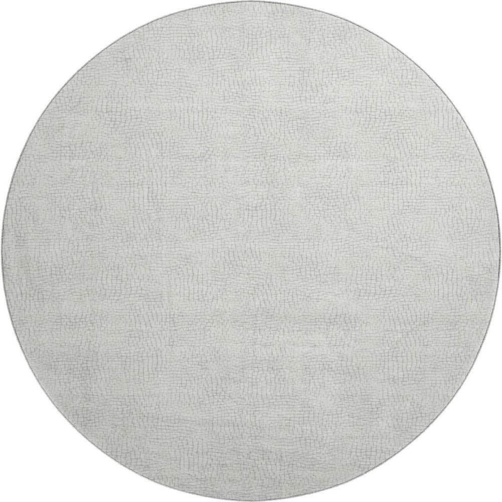 HomeRoots 8' Silver and Ivory Geometric Round Rug – Washable, UV Resistant, Perfect for High-Traffic Areas! 682934
