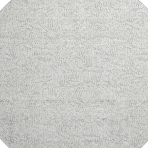 HomeRoots 8' Silver and Ivory Geometric Round Rug – Washable, UV Resistant, Perfect for High-Traffic Areas! 682934