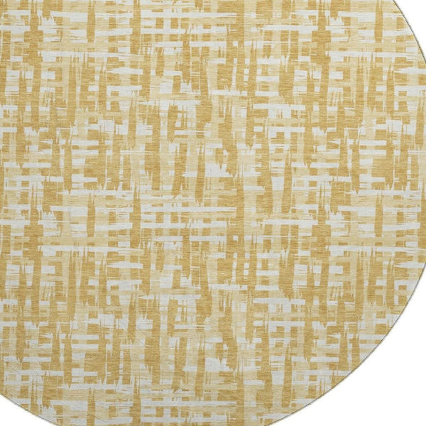 HomeRoots 8' Gold Ivory and Wheat Abstract Round Rug - Washable, UV-Protected, Stain-Resistant & Durable Design 682982