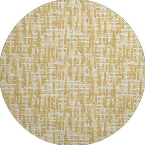 HomeRoots 8' Gold Ivory and Wheat Abstract Round Rug - Washable, UV-Protected, Stain-Resistant & Durable Design 682982