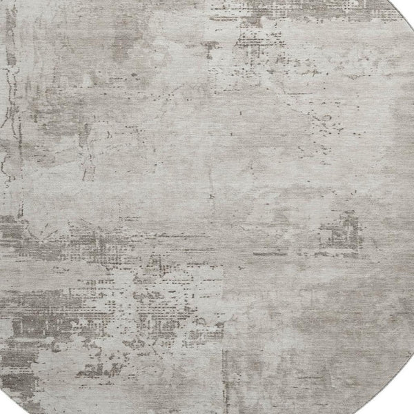HomeRoots 8' Beige and Ivory Abstract Round Rug – Washable, UV-Protected, Durable for Indoor & Outdoor Spaces 683168