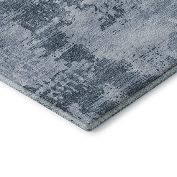 HomeRoots 8' Denim Blue and Ivory Abstract Washable Round Rug with UV Protection - Stain-Resistant Beauty! 683180