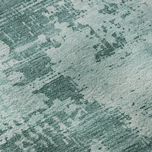HomeRoots 8' Vibrant Teal and Aqua Abstract Washable Round Rug – Durable Design with UV Protection & Style! 683234