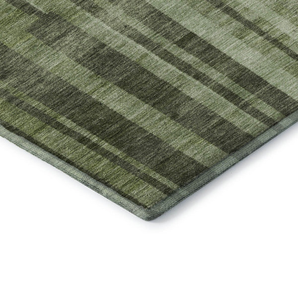 HomeRoots 8' Green and Gray Striped Round Rug - Washable, UV Protected, Durable Design for High-Traffic Areas 683258