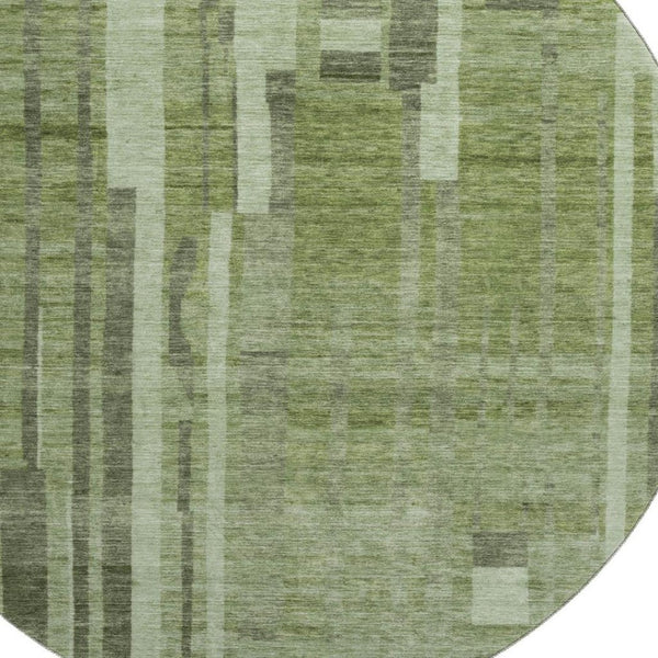 HomeRoots 8' Green and Gray Striped Round Rug - Washable, UV Protected, Durable Design for High-Traffic Areas 683258