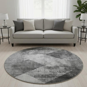 HomeRoots 8' Gray and Silver Diamond Washable Round Rug with UV Protection - Stylish, Durable, Pet-Friendly Decor 683330