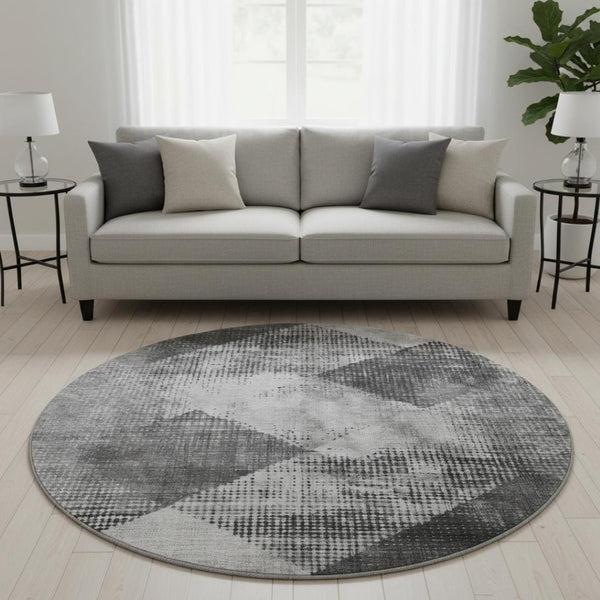 HomeRoots 8' Gray and Silver Diamond Washable Round Rug with UV Protection - Stylish, Durable, Pet-Friendly Decor 683330