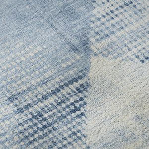 HomeRoots 8' Sky Blue & Denim Round Rug with Ivory Diamond Motif - UV Protected, Stain Resistant & Durable! 683336