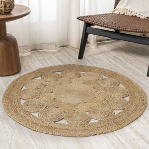 HomeRoots 5' Natural Jute Round Rug - Durable, Textured Design for Modern Spaces, Ideal for Living Rooms & More 683447