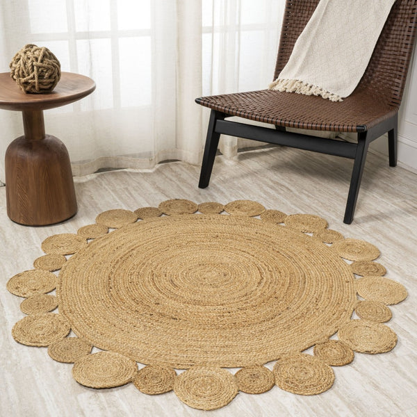 HomeRoots 5' Natural Jute Round Rug - Handcrafted Elegance for Modern Spaces, Durable & Easy to Care For 683450