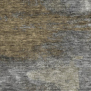 HomeRoots 5' X 8' Abstract Gray Silver Beige Area Rug - Washable, UV Protected, Durable for Modern Spaces 683532