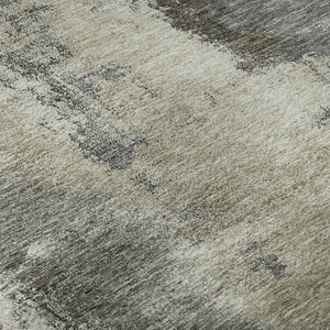 HomeRoots 8' Gray Silver Beige Abstract Washable Round Rug – Durable, UV Protected, Pet-Friendly Design! 683533