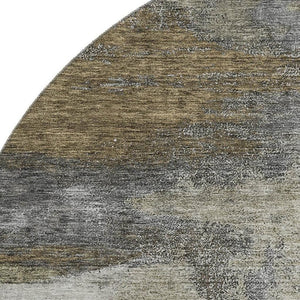 HomeRoots 8' Gray Silver Beige Abstract Washable Round Rug – Durable, UV Protected, Pet-Friendly Design! 683533