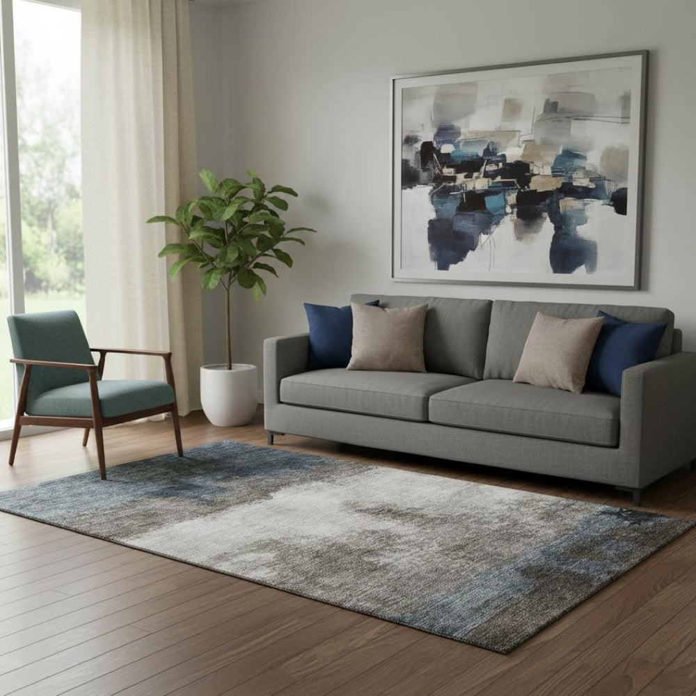 HomeRoots 5' X 8' Gray Silver Abstract Area Rug - Washable, UV Protected, Stylish & Durable for Any Room 683586