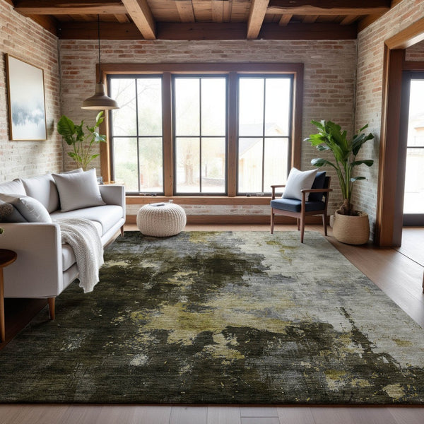 HomeRoots 8' X 10' Modern Brown Gold Silver Abstract Washable Area Rug - Stain Resistant & UV Protected Decor 683612