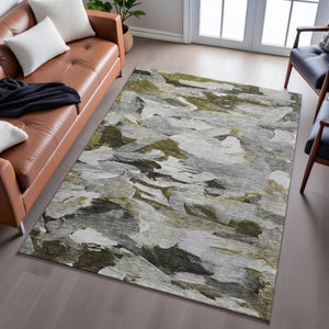 HomeRoots 8' X 10' Stylish Abstract Washable Area Rug in Granite Gray, Beige & Gold - UV Resistant & Durable 683690