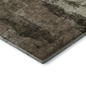HomeRoots 8' Brown And Beige Abstract Round Rug - Washable, UV Protected, Stain Resistant for Busy Homes 683719
