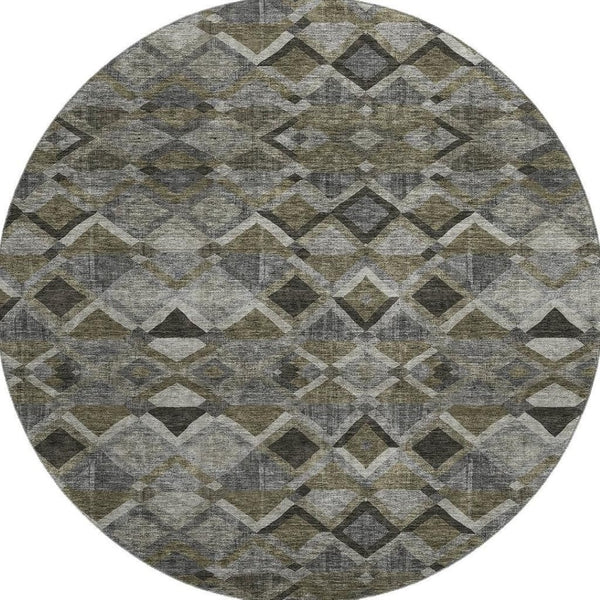 HomeRoots 8' Stylish Gray Brown Beige Geometric Round Rug - Washable, UV Protected, Perfect for High-Traffic Areas 683803