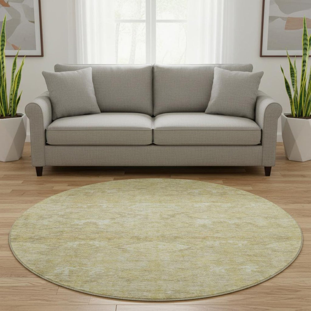HomeRoots 8' Wheat and Beige Damask Round Rug – Washable, UV Protected, Stain-Resistant for Busy Homes 683953