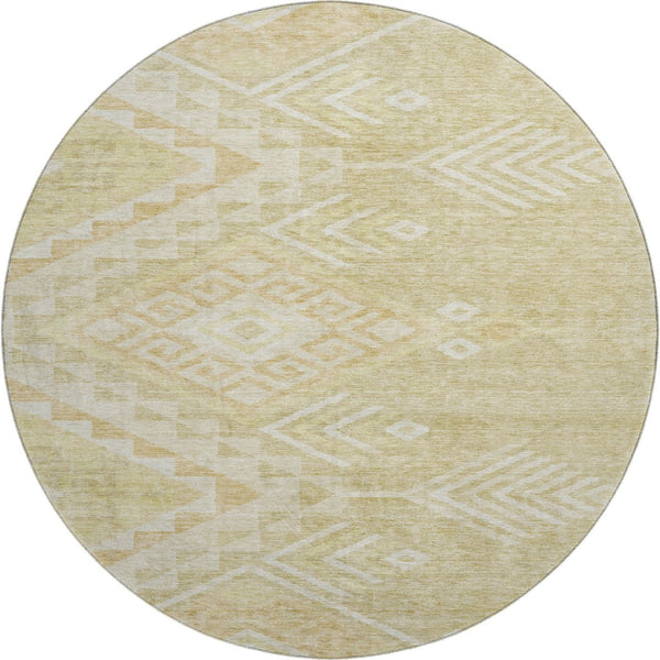 HomeRoots 8' Tan and Beige Geometric Washable Round Rug with UV Protection for High-Traffic Living Spaces 684121