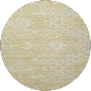 HomeRoots 8' Tan and Beige Geometric Washable Round Rug with UV Protection for High-Traffic Living Spaces 684121
