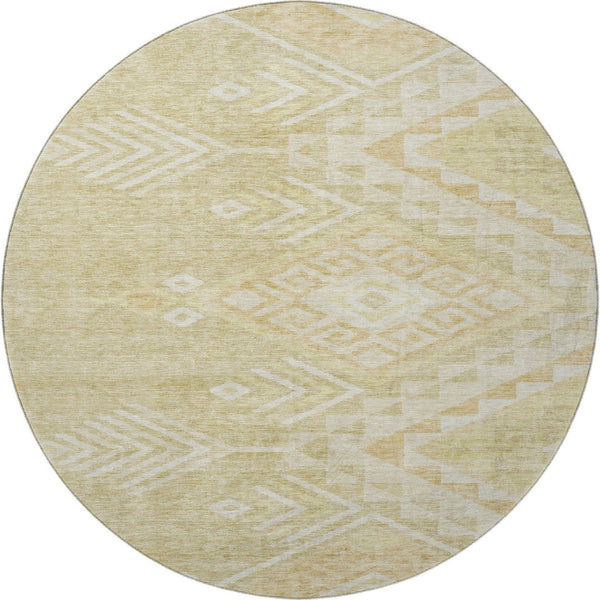 HomeRoots 8' Tan and Beige Geometric Washable Round Rug with UV Protection for High-Traffic Living Spaces 684121