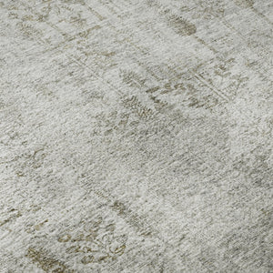 HomeRoots 8' Elegant Floral Washable Round Rug in Silver, Ivory & Beige - UV Protected for High-Traffic Areas 684133