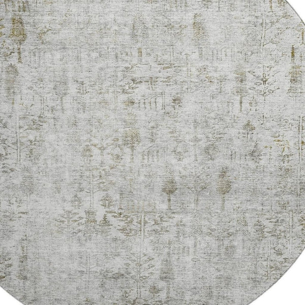 HomeRoots 8' Elegant Floral Washable Round Rug in Silver, Ivory & Beige - UV Protected for High-Traffic Areas 684133