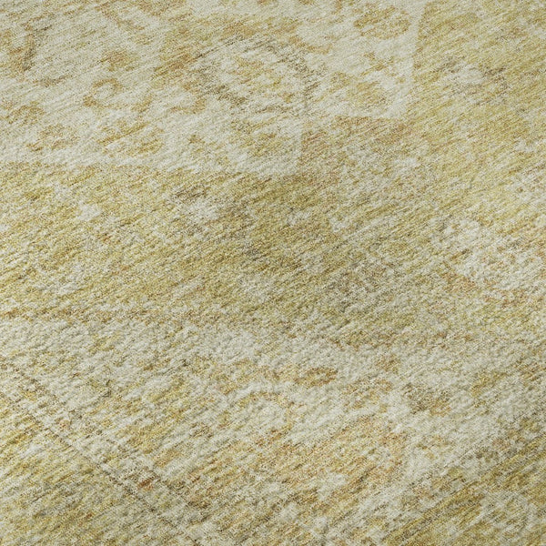 HomeRoots 8' Gold and Beige Medallion Round Rug with UV Protection - Stylish, Washable, and Durable Design! 684367