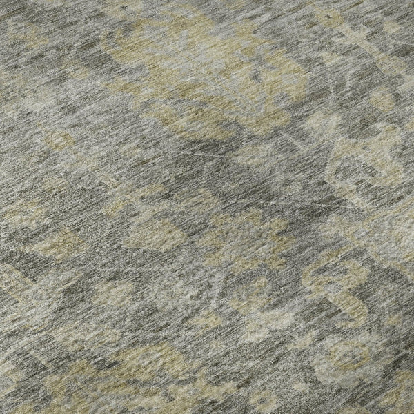 HomeRoots 8' Stylish Pewter Gray & Beige Damask Round Rug - Washable, UV-Protected, Pet-Friendly Design 684409