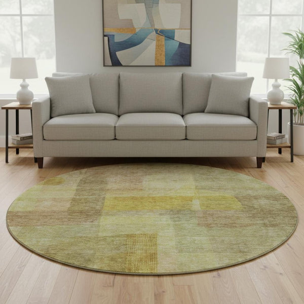 HomeRoots 8' Washable Round Rug with Gold and Wheat Abstract Design, UV Protection & Stain Resistance for Home 684681