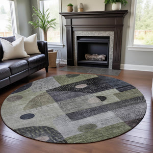 HomeRoots 8' Artichoke Green Geometric Washable Round Rug - UV Protected, Stain Resistant, Modern Design! 684783